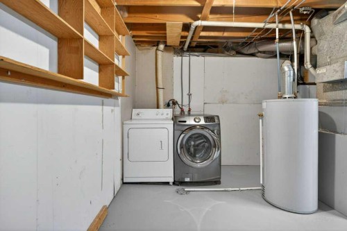 35 Martinview Crescent Ne, Calgary, AB - Indoor Photo Showing Laundry Room