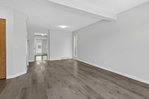 35 Martinview Crescent Ne, Calgary, AB - Indoor Photo Showing Other Room