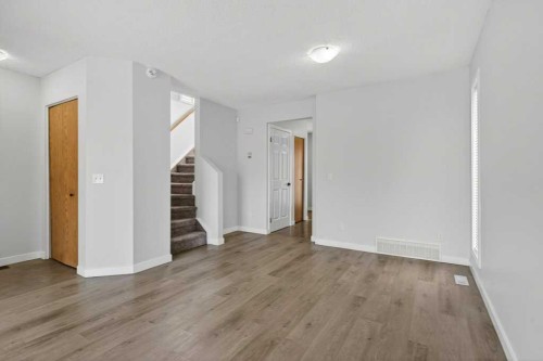 35 Martinview Crescent Ne, Calgary, AB - Indoor Photo Showing Other Room