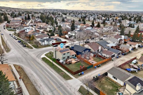 87 Berwick Crescent Nw, Calgary, AB -  With View