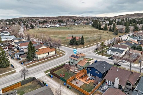 87 Berwick Crescent Nw, Calgary, AB - Outdoor With View
