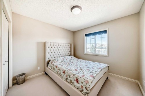 198 Everstone Drive Sw, Calgary, AB - Indoor Photo Showing Bedroom