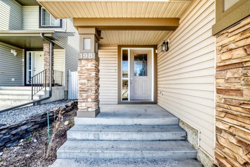 198 Everstone Drive Sw, Calgary, AB - Outdoor With Exterior