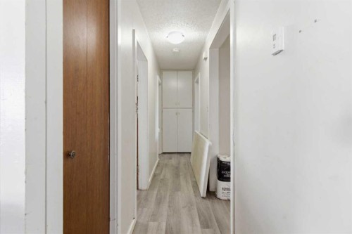 #33-320 7 Avenue Ne, Three Hills, AB - Indoor