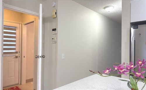 86 Harvest Rose Circle Ne, Calgary, AB - Indoor