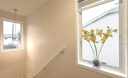 86 Harvest Rose Circle Ne, Calgary, AB - Indoor Photo Showing Other Room