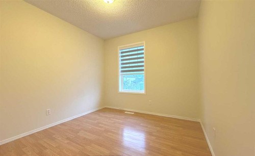 86 Harvest Rose Circle Ne, Calgary, AB - Indoor Photo Showing Other Room