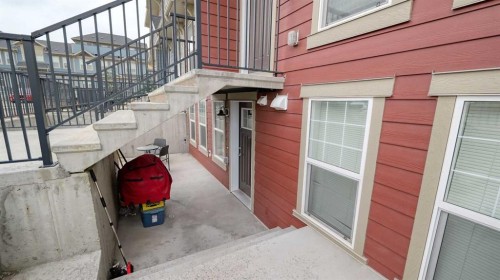 417 Cranbrook Square Se, Calgary, AB - Outdoor With Exterior