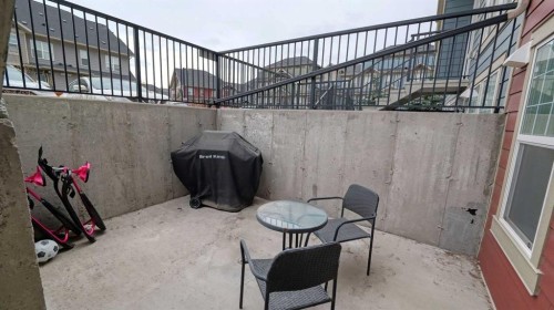 417 Cranbrook Square Se, Calgary, AB - Indoor Photo Showing Other Room