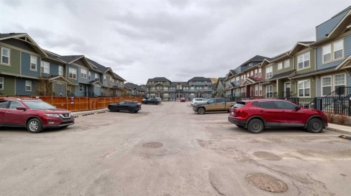417 Cranbrook Square Se, Calgary, AB - Outdoor