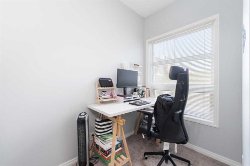 343-333 Riverfront Avenue Se, Calgary, AB - Indoor Photo Showing Office