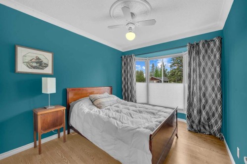 9428 Abbott Place Se, Calgary, AB - Indoor Photo Showing Bedroom