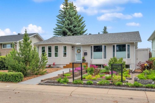 9428 Abbott Place Se, Calgary, AB - Outdoor With Facade