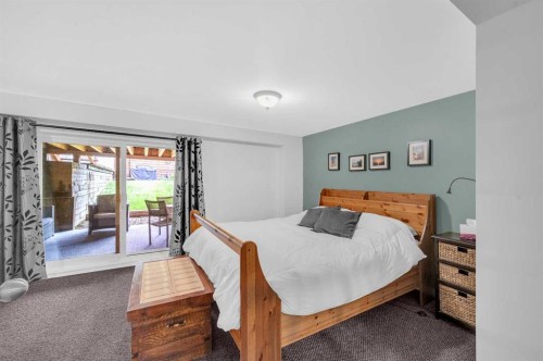 9428 Abbott Place Se, Calgary, AB - Indoor Photo Showing Bedroom