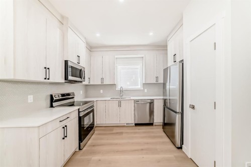 324 Cornerbrook Drive Ne, Calgary, AB - Indoor Photo Showing Kitchen With Upgraded Kitchen