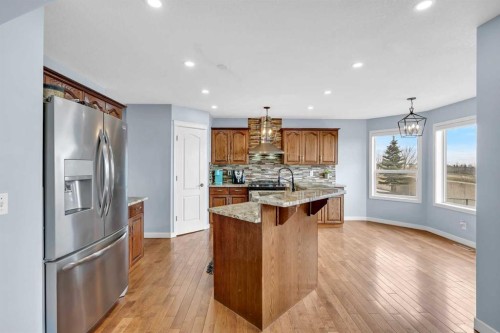 166 Tuscarora Close Nw, Calgary, AB - Indoor Photo Showing Kitchen With Upgraded Kitchen