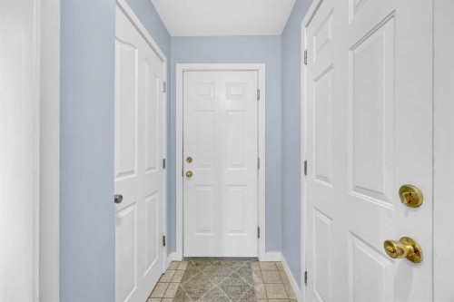 166 Tuscarora Close Nw, Calgary, AB - Indoor Photo Showing Other Room