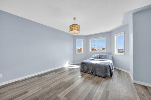 166 Tuscarora Close Nw, Calgary, AB - Indoor Photo Showing Bedroom