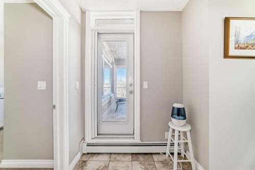 3506-24 Hemlock Crescent Sw, Calgary, AB - Indoor Photo Showing Other Room