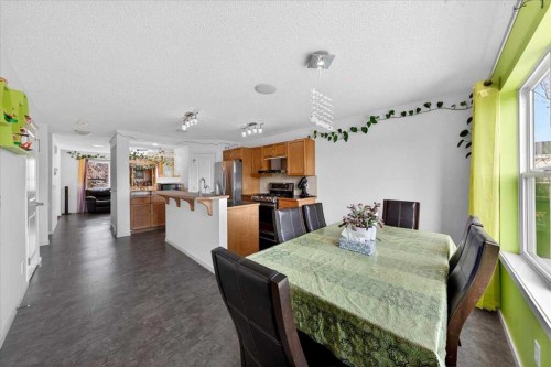 244 Silverado Range View Sw, Calgary, AB - Indoor Photo Showing Dining Room