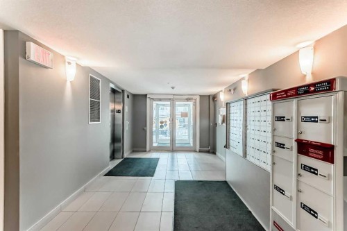 6204-302 Skyview Ranch Drive Ne, Calgary, AB - Indoor Photo Showing Other Room