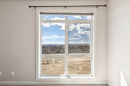 14-169 Rockyledge View Nw, Calgary, AB - Indoor Photo Showing Other Room