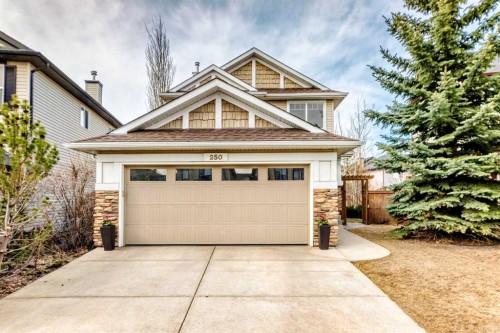 250 Royal Birch Way Nw, Calgary, AB - Outdoor