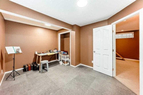250 Royal Birch Way Nw, Calgary, AB - Indoor Photo Showing Other Room