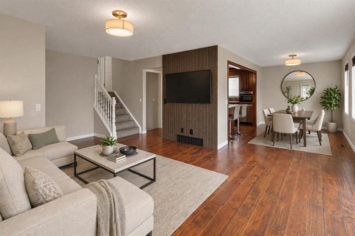 79 Scenic Way Nw, Calgary, AB - Indoor Photo Showing Living Room