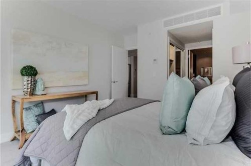 407-560 6 Avenue Se, Calgary, AB - Indoor Photo Showing Bedroom