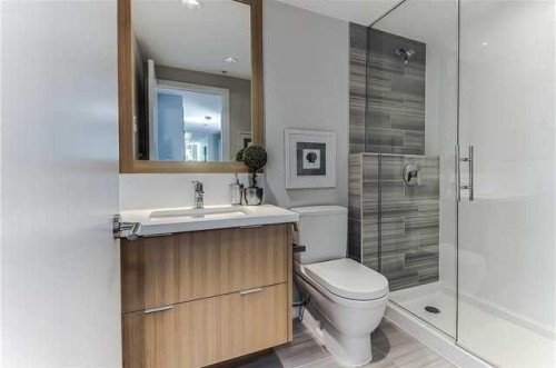 407-560 6 Avenue Se, Calgary, AB - Indoor Photo Showing Bathroom