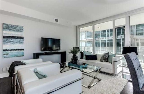 407-560 6 Avenue Se, Calgary, AB - Indoor Photo Showing Living Room