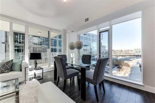 407-560 6 Avenue Se, Calgary, AB - Indoor Photo Showing Dining Room