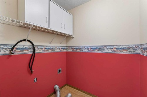 35 Douglasview Park Se, Calgary, AB - Indoor Photo Showing Other Room