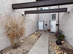 604-1997 Sirocco Drive SW Calgary, AB T3H 3E6