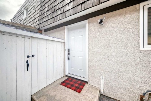 7634 24A Street Se, Calgary, AB - Outdoor With Exterior