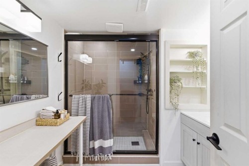 14767 Deer Ridge Drive Se, Calgary, AB - Indoor Photo Showing Bathroom