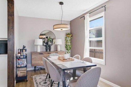 14767 Deer Ridge Drive Se, Calgary, AB - Indoor Photo Showing Dining Room