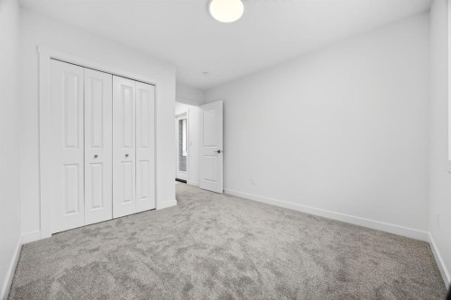 338 Alpine Boulevard Sw, Calgary, AB - Indoor