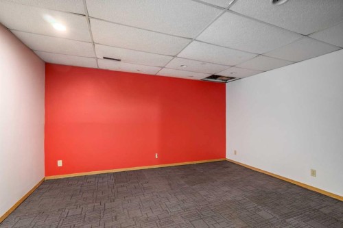19 Bernard Drive Nw, Calgary, AB - Indoor Photo Showing Other Room