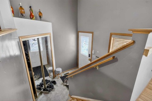 40 Erin Circle Se, Calgary, AB - Indoor Photo Showing Other Room