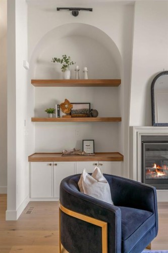 512 29 Avenue Nw, Calgary, AB - Indoor Photo Showing Other Room