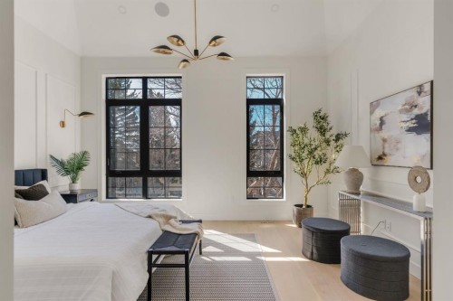 512 29 Avenue Nw, Calgary, AB - Indoor Photo Showing Bedroom