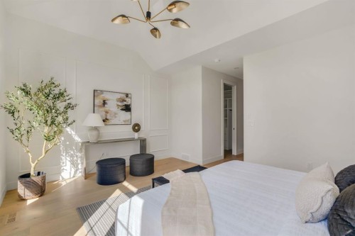 512 29 Avenue Nw, Calgary, AB - Indoor Photo Showing Bedroom