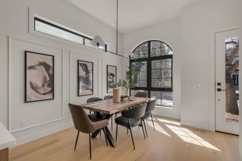 512 29 Avenue Nw, Calgary, AB - Indoor Photo Showing Dining Room