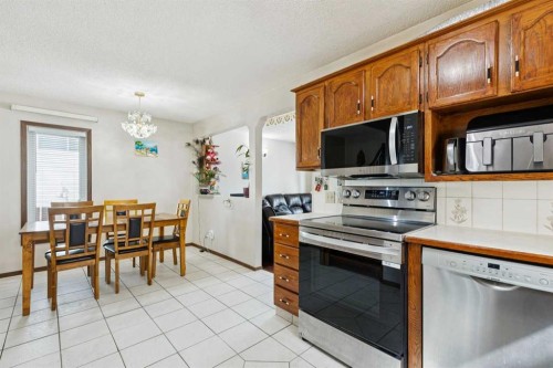 156 Falshire Close Ne, Calgary, AB - Indoor Photo Showing Kitchen