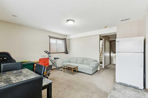 156 Falshire Close Ne, Calgary, AB - Indoor