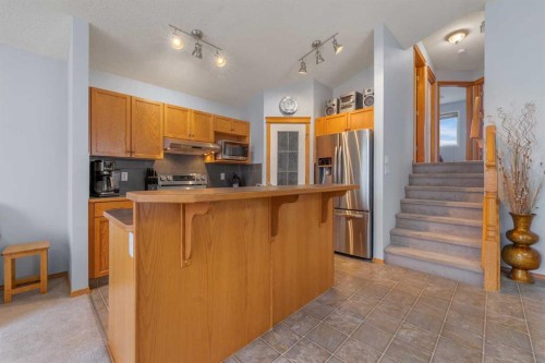 46 Cranberry Green Se, Calgary, AB - Indoor Photo Showing Kitchen