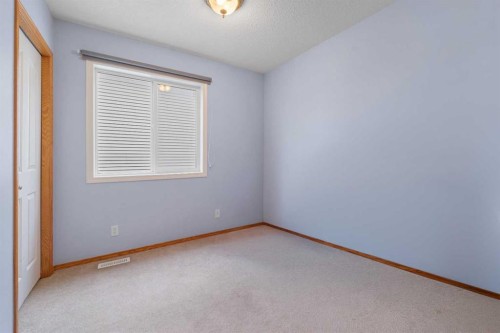 46 Cranberry Green Se, Calgary, AB - Indoor Photo Showing Other Room