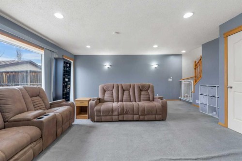 46 Cranberry Green Se, Calgary, AB - Indoor